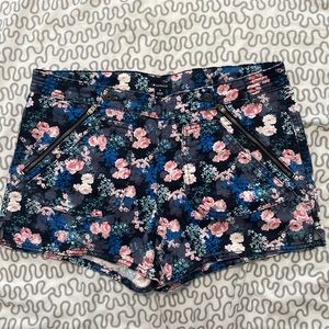 Floral Denim Shorts. Size 8